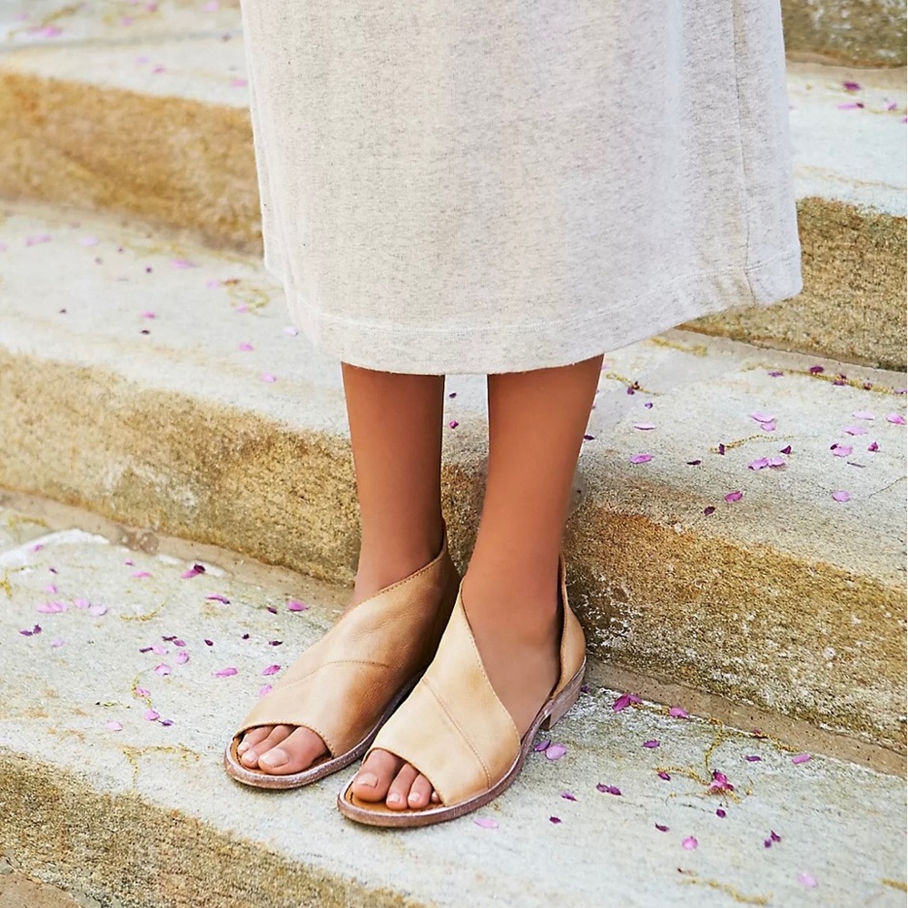 Mint Blanc Sandals - Vince